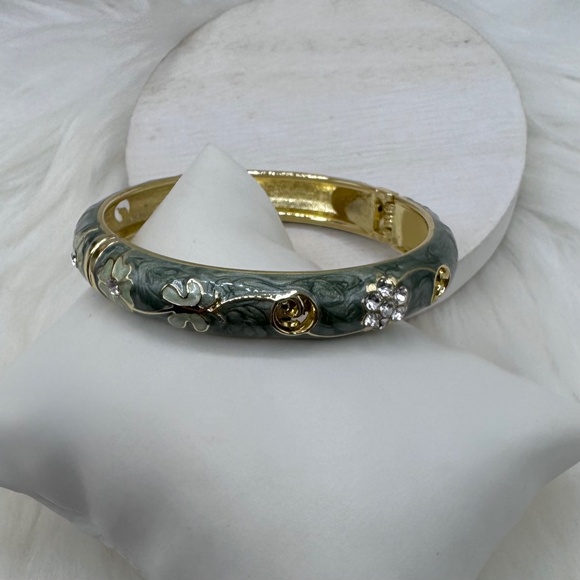 Gray Flower Enamel Cloisonne Bracelet Bangle Thick Style - Picture 6 of 7